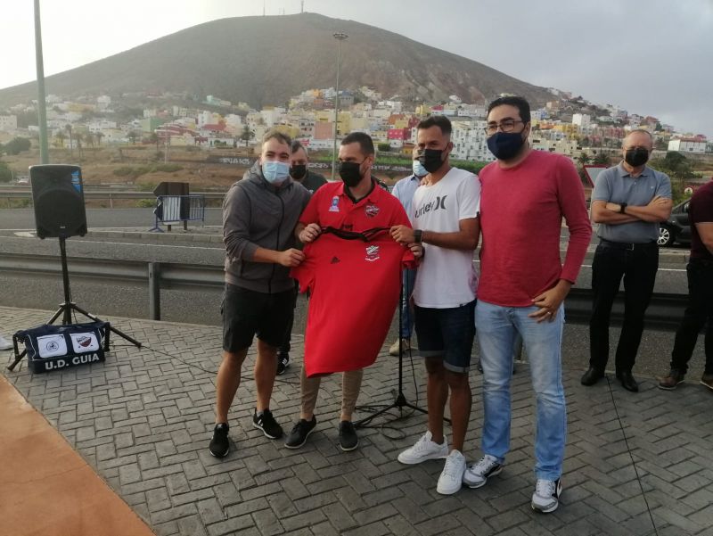 La UD Guía presenta a su nuevo entrenador