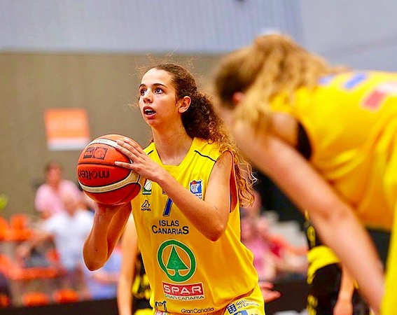 Elena Rodríguez tiene cita en el Europeo sub16