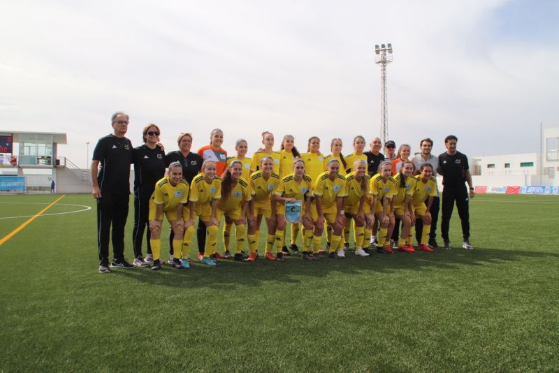 A Canarias juvenil le vale el empate