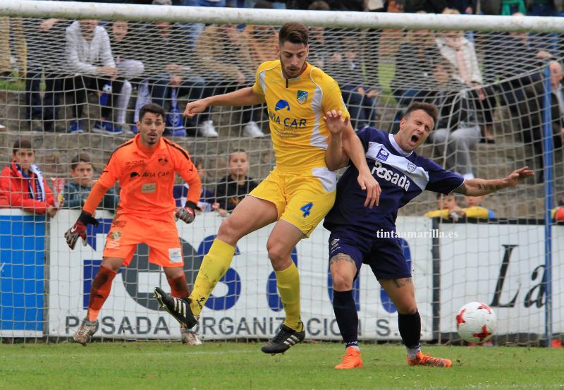 La plantilla del Sanfer le cantó a la frase de Oli