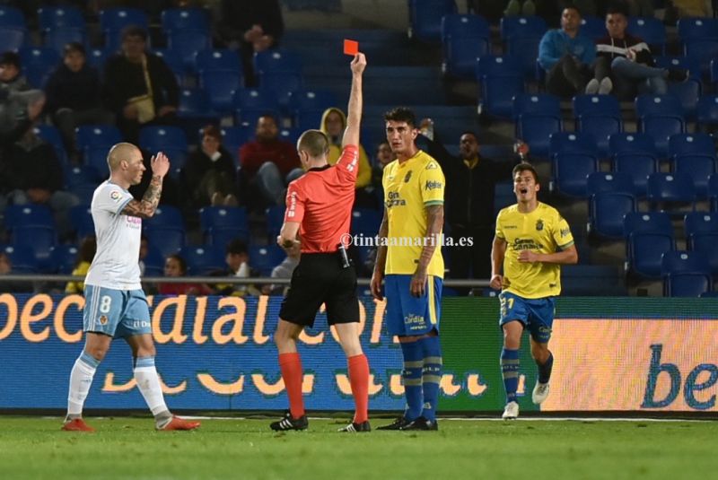 El dato que descubre el cambio de criterio del colegiado Iglesias Villanueva