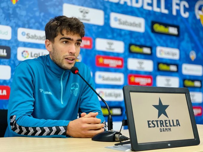 Undabarrena bendice su salida del Tenerife