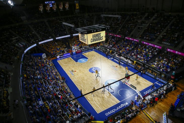 Se agotan las 200 últimas entradas del derbi canario