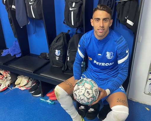 Jefté firma un hat-trick y es líder pichichi en Rumanía