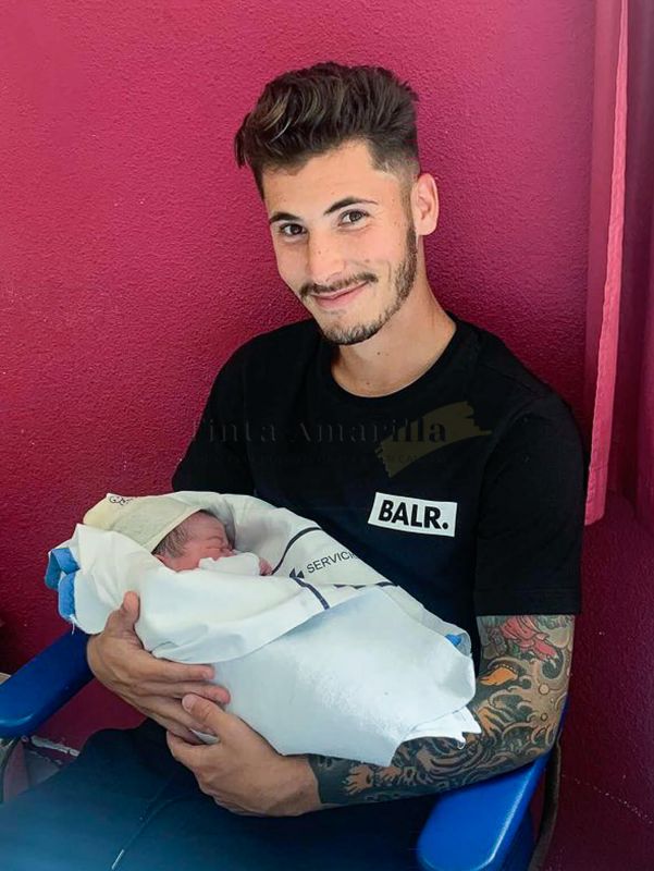 Megan, en brazos de Joel