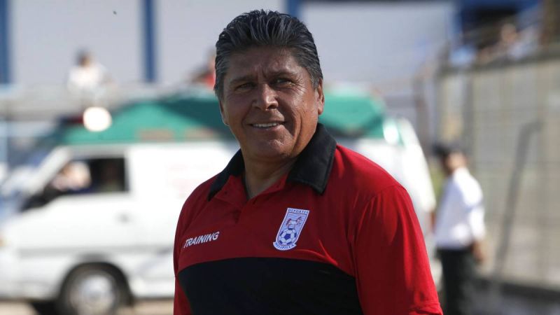 Jorge Contreras estrena nuevo banquillo en Chile