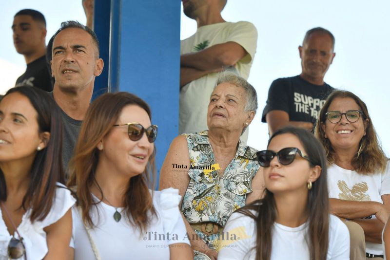 Doña Josefa volvió al fútbol