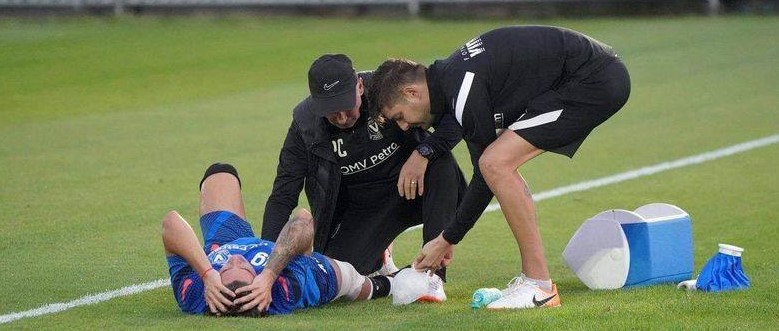 El ex amarillo Josemi sufre una rotura de ligamentos