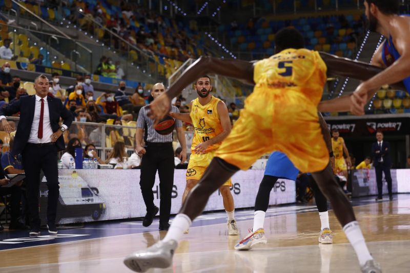 Fisac dice que la progresión de Javi López "está en su cabeza"