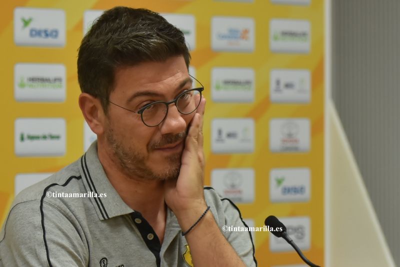 "Para ser competitivos hay que jugar en Europa"