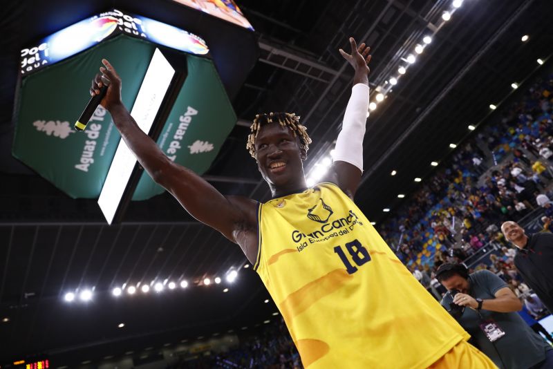 El 110-65 deja huella en el expediente del Gran Canaria