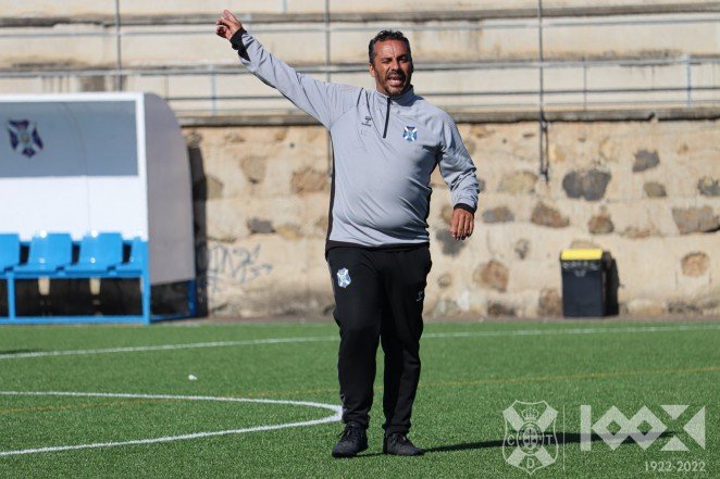 Mazinho tiene claro "dónde buscar las cosquillas" a Las Palmas Atlético