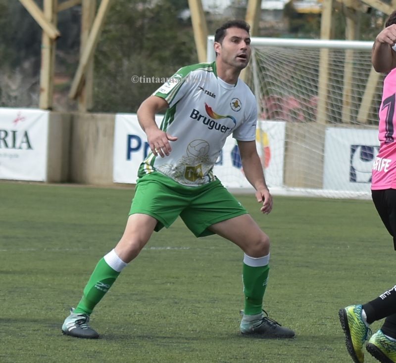 Pasillo para el zurdo Leandro
