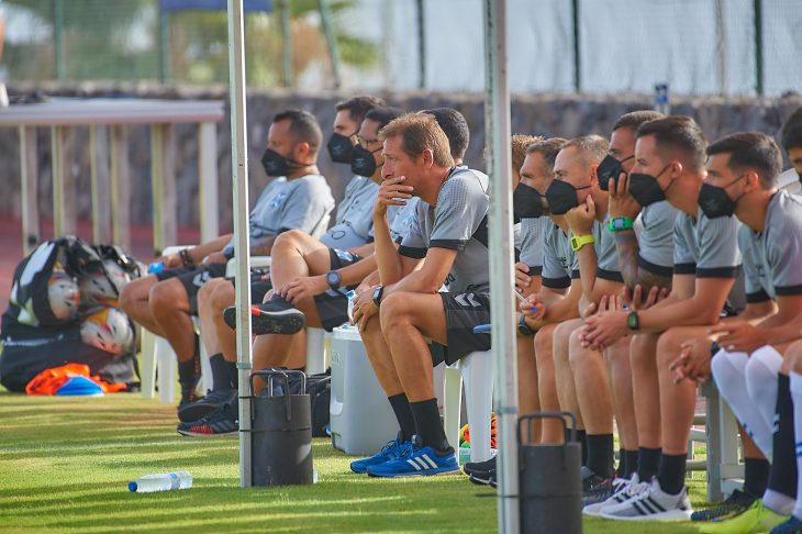 Ramis anota sus primeras incógnitas