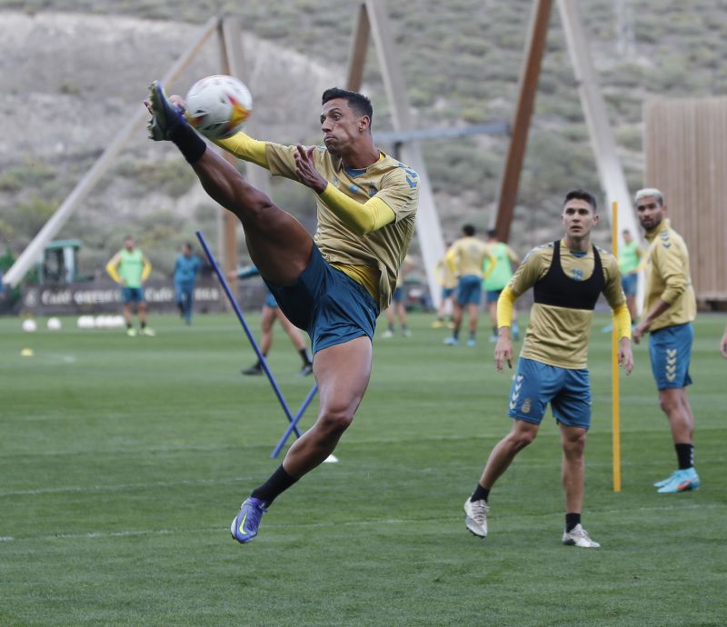 Kirian, entre los 23 disponibles para jugar en Valladolid