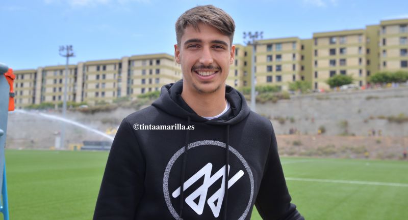 El Guijuelo ejecuta la cláusula de renovación de Manu Dimas