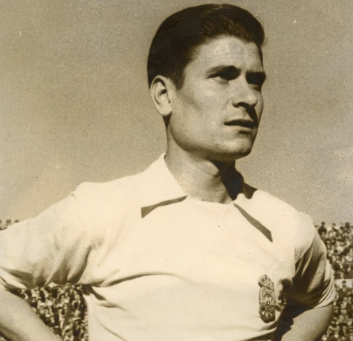 Fallece Marcial Sánchez, ex jugador de la UD, pintor y escritor