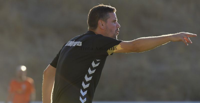 Las Palmas Atlético se sitúa a 3 puntos del Yaiza, ahora líder en solitario