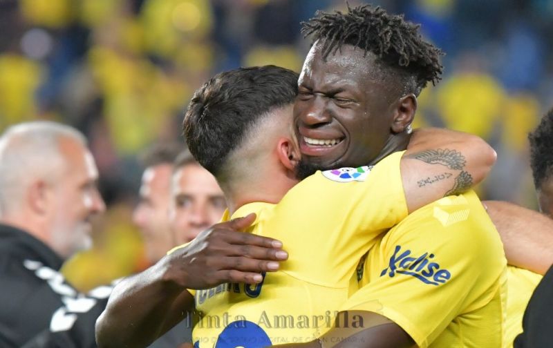 Mfulu en dos periscopios, Karrikaburu, Marchesín, Juan Mata, ...