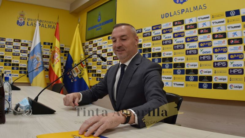 "No me consta que Mel pida un delantero"