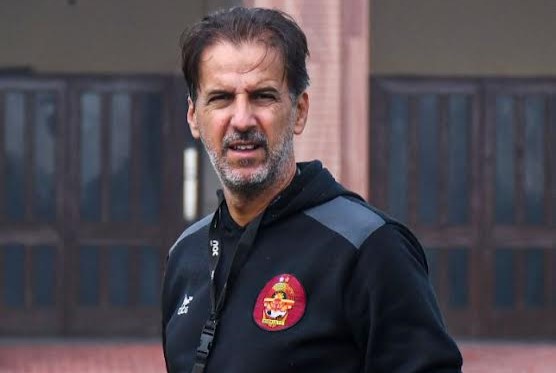 El equipo de Mingo Oramas, enrachado en India