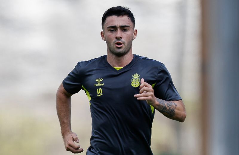 El debut de Moleiro en Primera aún no tiene fecha