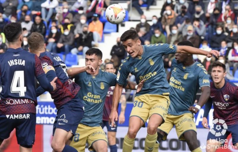 "El punto en Huesca nos vale como refuerzo moral"