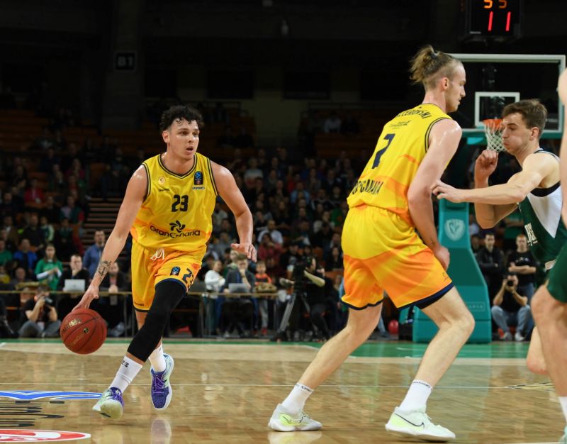 En Turquía esperan que Bursaspor logre el fichaje de Mutaf