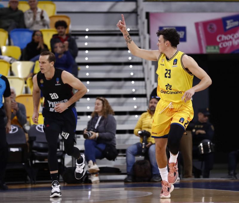 118-99: El Granca, brillante en ataque pero no tanto en defensa