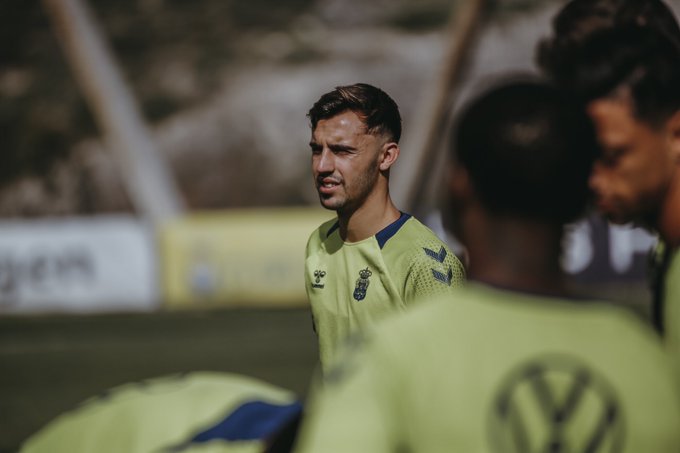 "Estaría encantado de celebrar mi primer gol en el derbi"