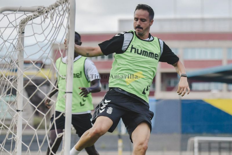 Oujo admite que "nos hace falta ganar" como refuerzo "de nuestros méritos"