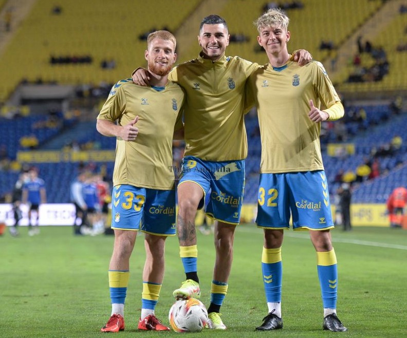 Pol e Isaac, incorporados a la expedición del partido de Copa