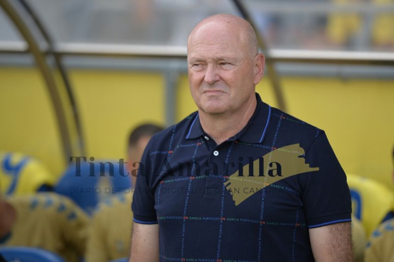 "Jonathan Viera está en pretemporada"