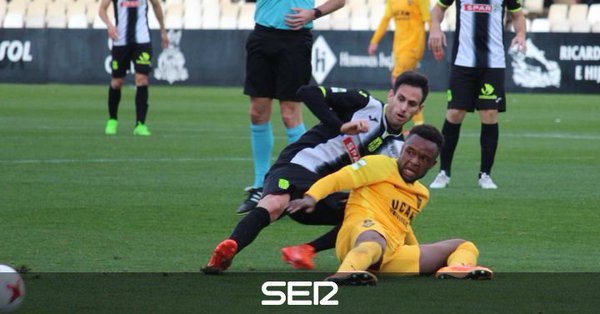 Incidente racista en un partido entre dos ex jugadores del Tenerife