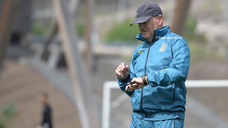 "Si Moleiro cambia le tiro de las orejas"