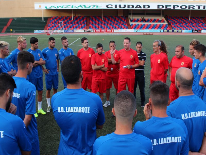 Maxi Barrera dirige su primera sesión de un Lanzarote renovado