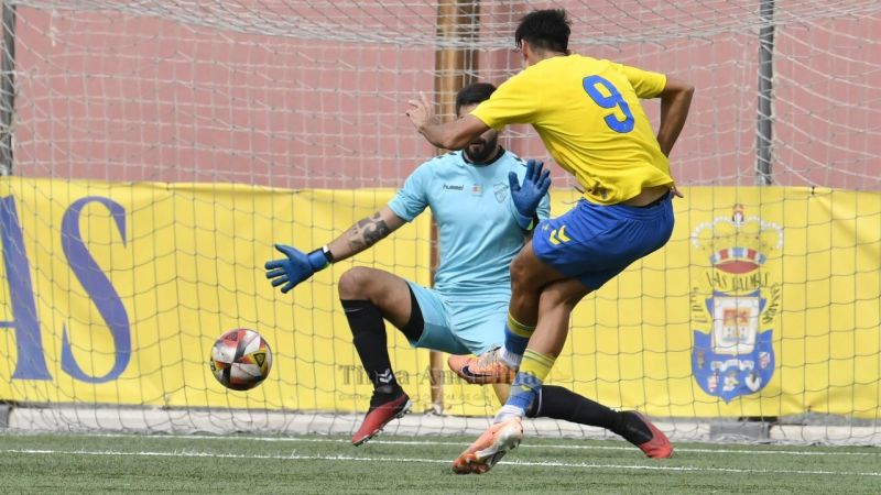 Las Palmas Atleti firma un nuevo chasco (3-1)