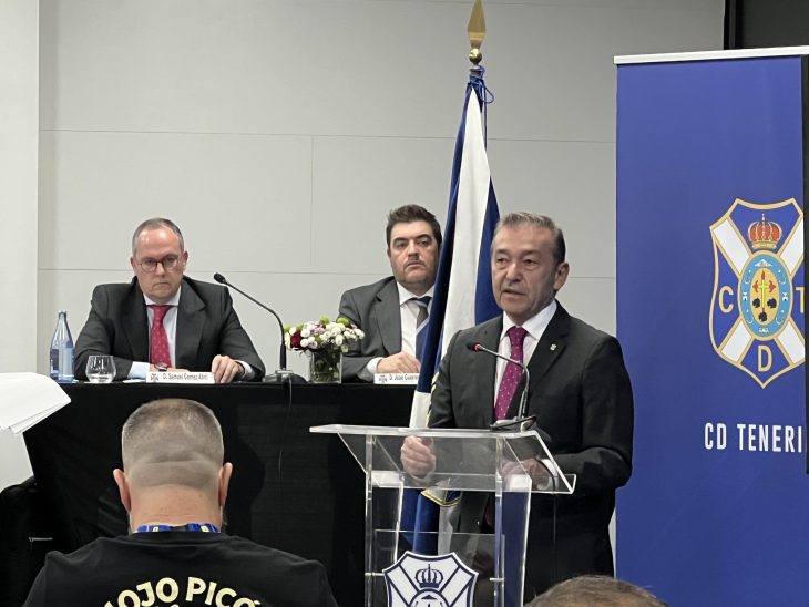 Rivero pide que el derbi contra Las Palmas no distraiga al Tenerife