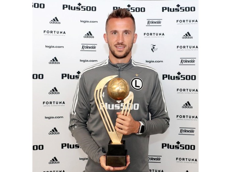 Otro trofeo polaco para Thomas Pekhart