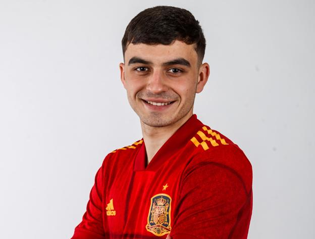 "Cualquier canario estará orgulloso de lo que estoy haciendo"