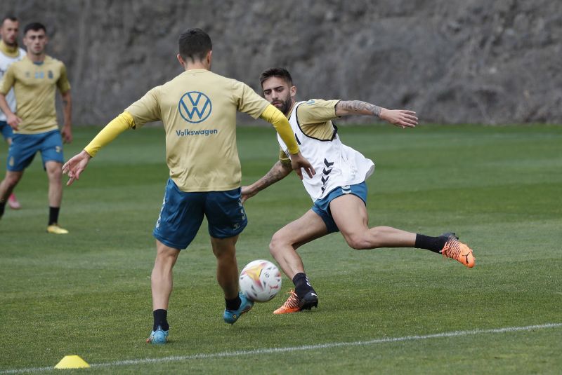García Pimienta pide a Pejiño que tenga paciencia
