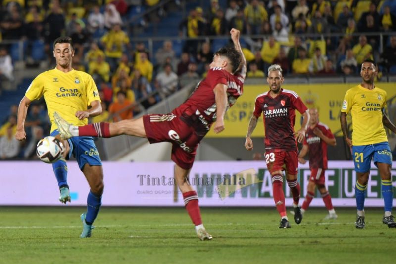 0-0: La UD se estrella ante el meta Álvarez