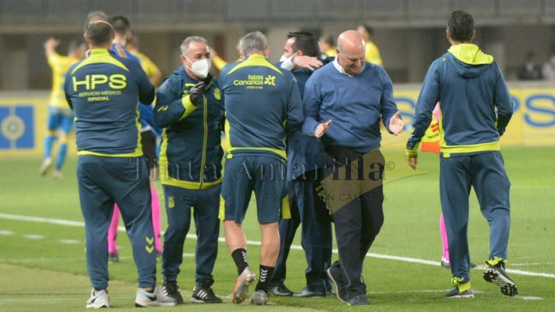 "Araujo me dijo que estaba cansado y condicionado por la tarjeta"