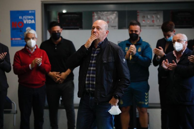 Emociones en la despedida de Pepe Mel