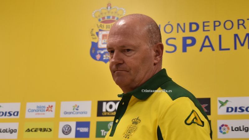 Ramírez confirma la continuidad de Mel y 'el plan renove' de la plantilla