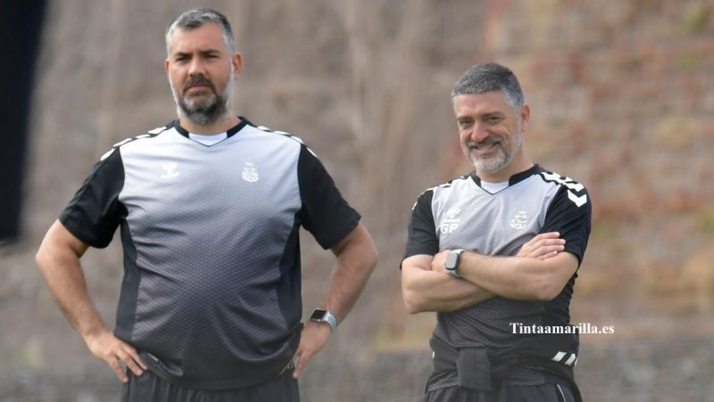 "En el derbi tendríamos que haber cambiado a los once y al cuerpo técnico"