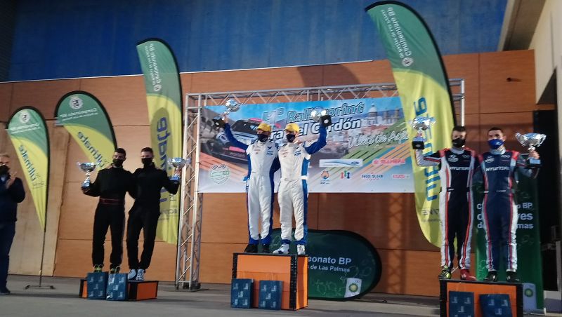 Cruz-Mujica, líderes del Campeonato de Canarias