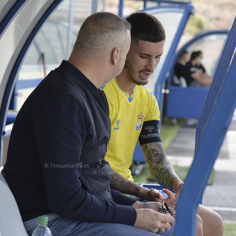 El gesto con el capitán del filial