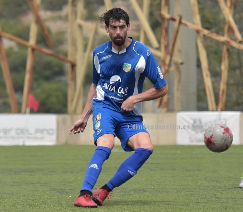 El San Fernando reacciona con goleada y el Villa, empata