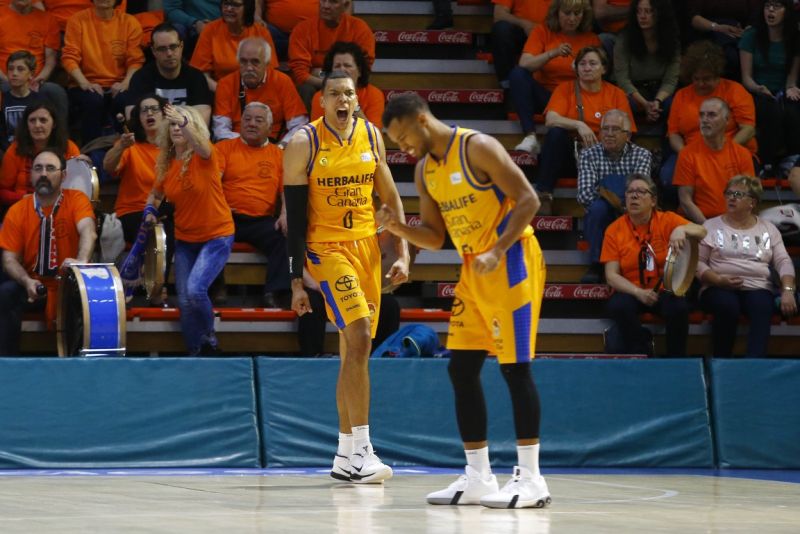 88-93: Triunfo con uñas, dientes y nervios de acero